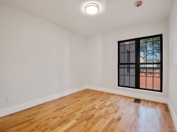 166 Beach 4th Street, Far Rockaway NY 11691