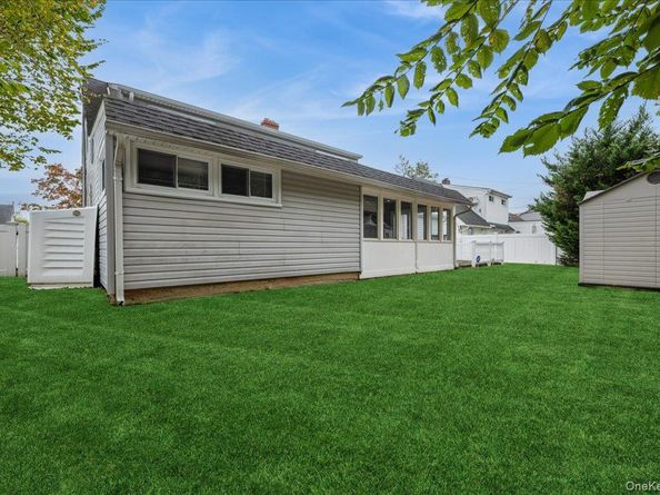 44 Shotgun Lane, Levittown NY 11756