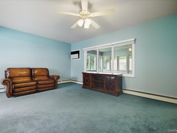 44 Shotgun Lane, Levittown NY 11756