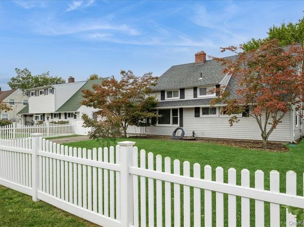 44 Shotgun Lane, Levittown NY 11756