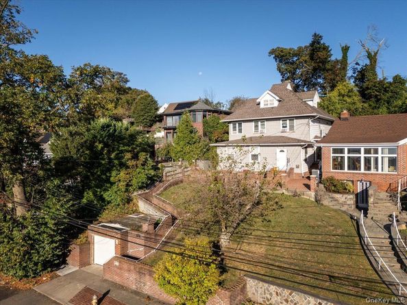 19633 Foothill Avenue, Holliswood NY 11423