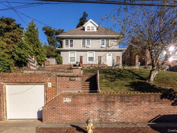 19633 Foothill Avenue, Holliswood NY 11423