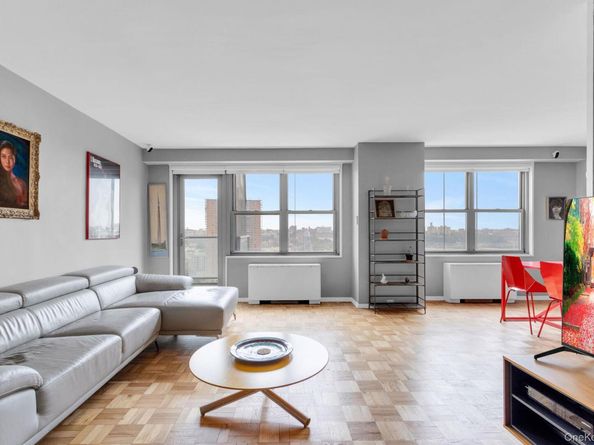 2500 Johnson Avenue 15P, Bronx NY 10463
