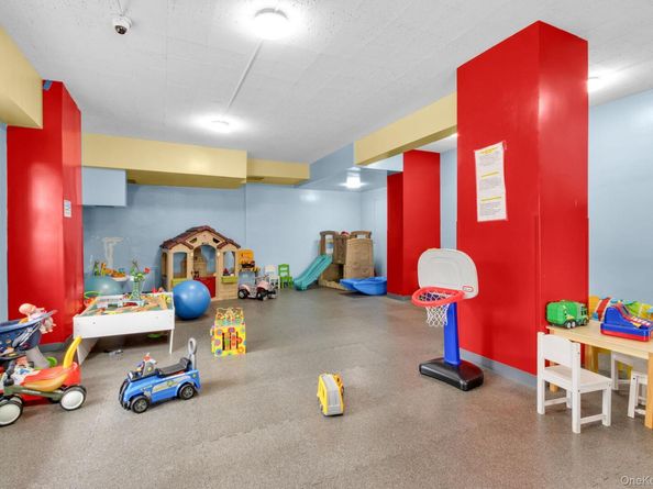2500 Johnson Avenue 15P, Bronx NY 10463