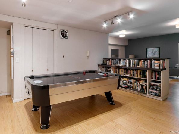 2500 Johnson Avenue 15P, Bronx NY 10463