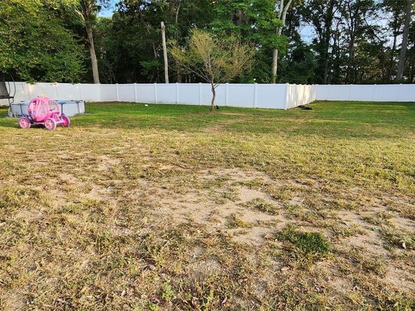 464 Granny Road, Medford NY 11763