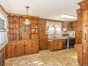 1887 Bryant Place, Baldwin NY 11510