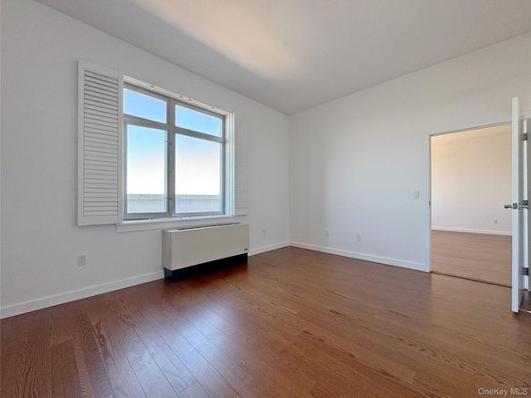 4028 College Point Boulevard PH102, Flushing NY 11354