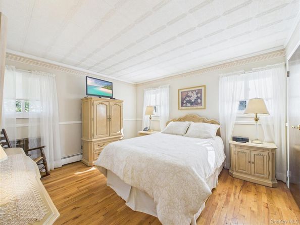 5 Gristmill Drive, Kings Park NY 11754