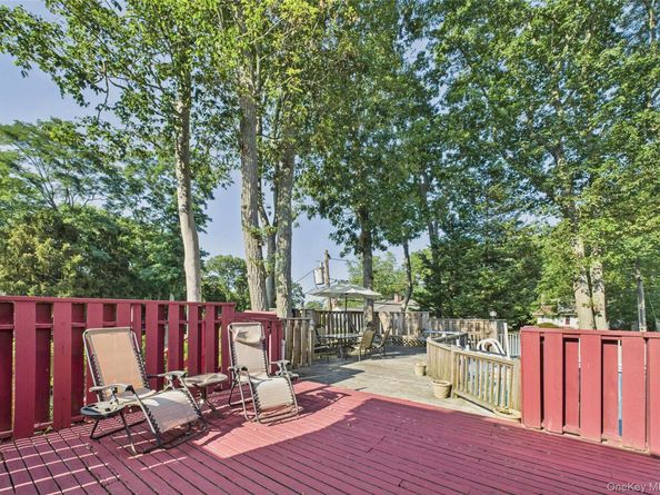 5 Gristmill Drive, Kings Park NY 11754