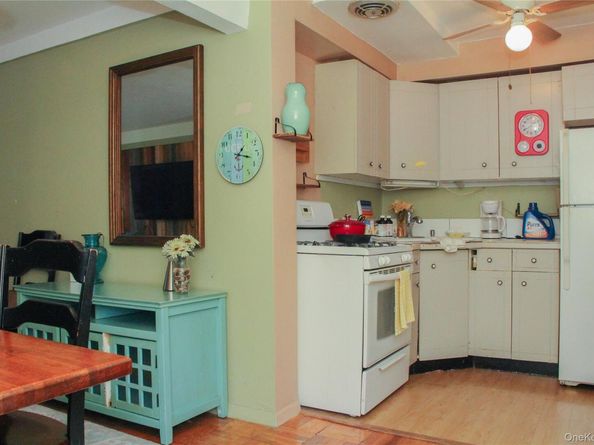 100 Randall Avenue 1E, Freeport NY 11520