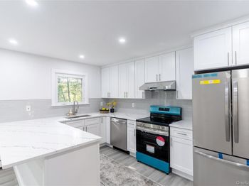 1159 Winding Court