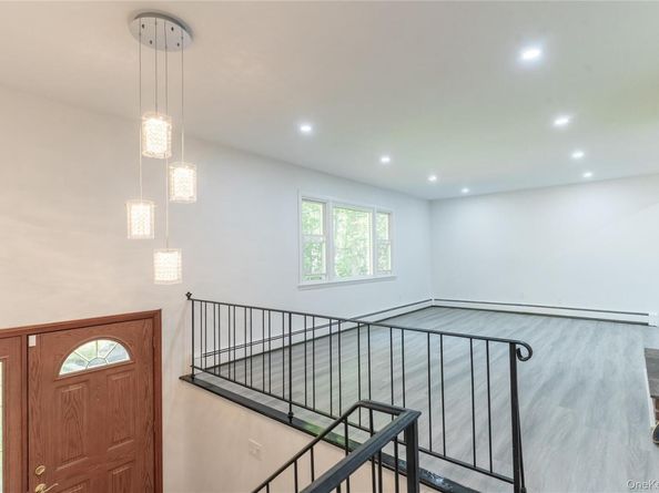 1159 Winding Court, Mohegan Lake NY 10547