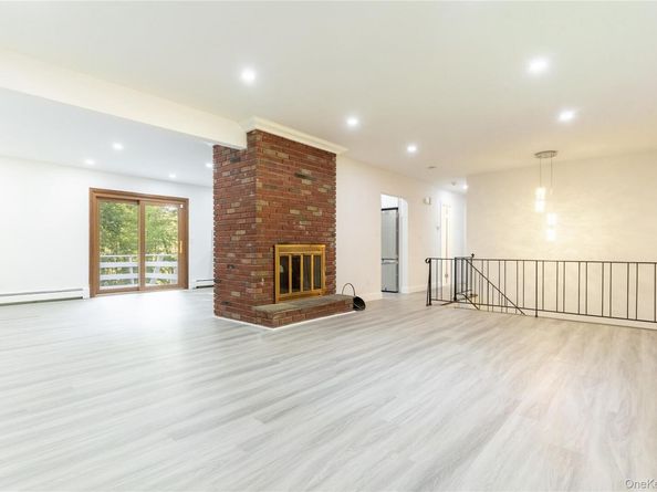 1159 Winding Court, Mohegan Lake NY 10547