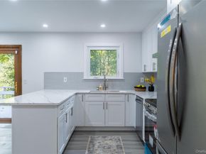 1159 Winding Court, Mohegan Lake NY 10547