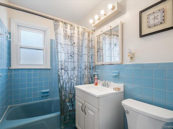 548 S 9th Avenue, Mount Vernon NY 10550