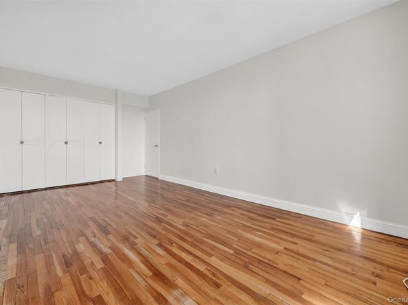 360 Westchester Avenue 302, Port Chester NY 10573