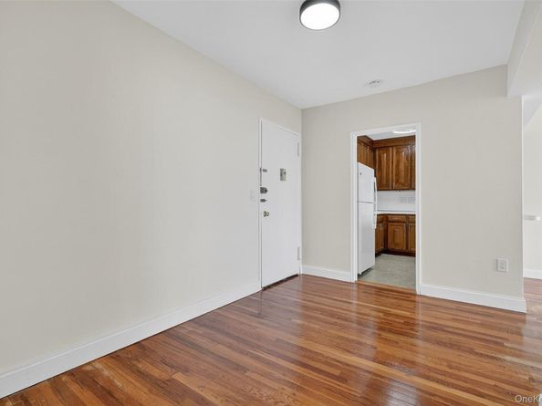 360 Westchester Avenue 302, Port Chester NY 10573