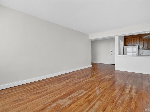 360 Westchester Avenue 302, Port Chester NY 10573