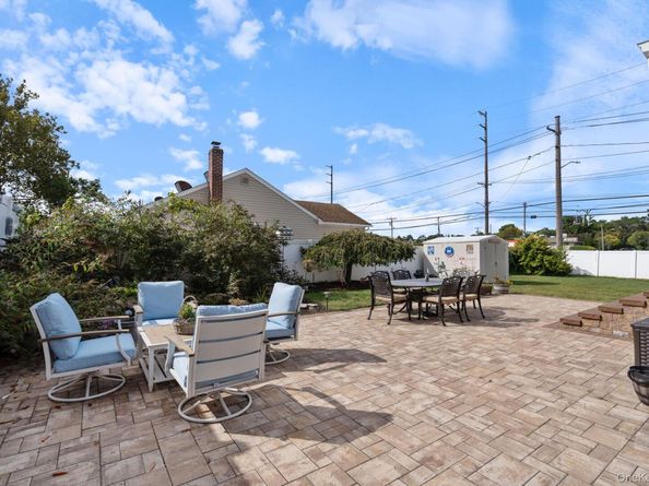 68 Thorne Avenue, North Massapequa NY 11758