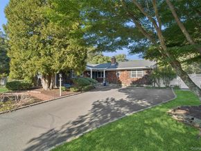 9 Monte Lane, Center Moriches NY 11934