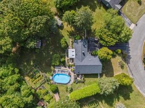 9 Monte Lane, Center Moriches NY 11934