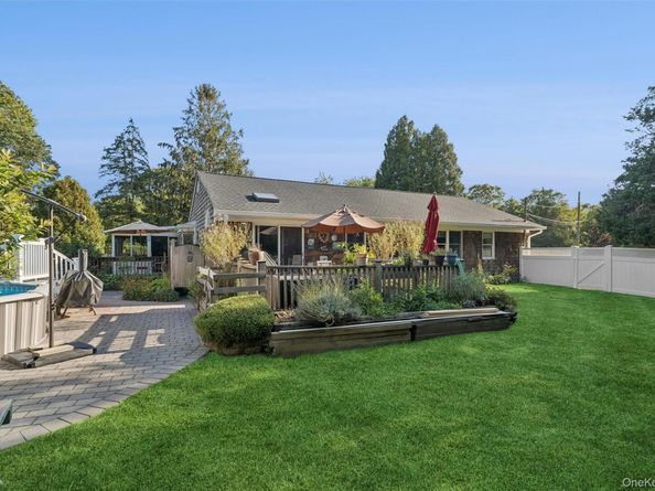 9 Monte Lane, Center Moriches NY 11934