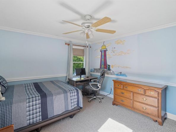 9 Monte Lane, Center Moriches NY 11934