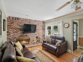 9 Monte Lane, Center Moriches NY 11934