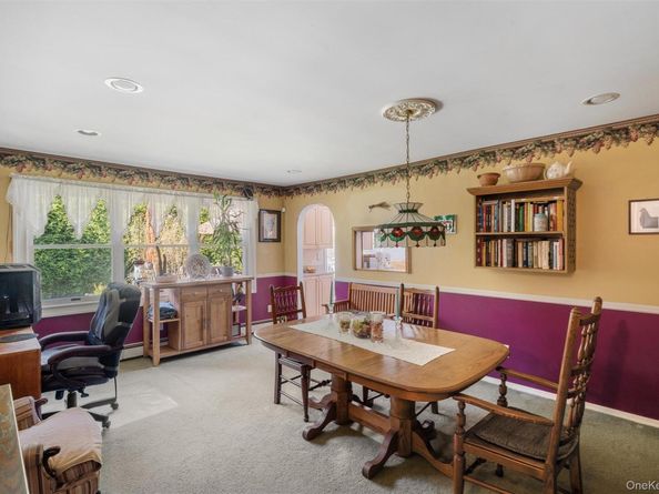 9 Monte Lane, Center Moriches NY 11934
