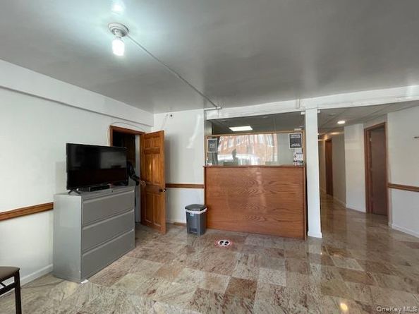 182-34 Hillside Avenue, Jamaica NY 11432