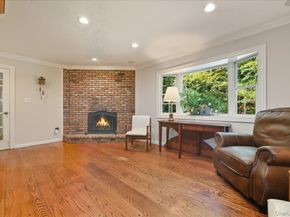 15 Centerport Road, Greenlawn NY 11740