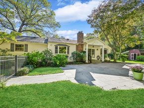 15 Centerport Road, Greenlawn NY 11740