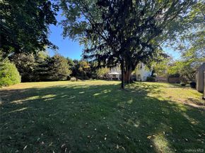 7 Kingston Road, Mount Sinai NY 11766