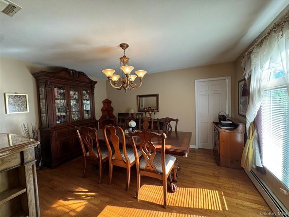 7 Kingston Road, Mount Sinai NY 11766