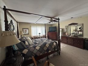 7 Kingston Road, Mount Sinai NY 11766