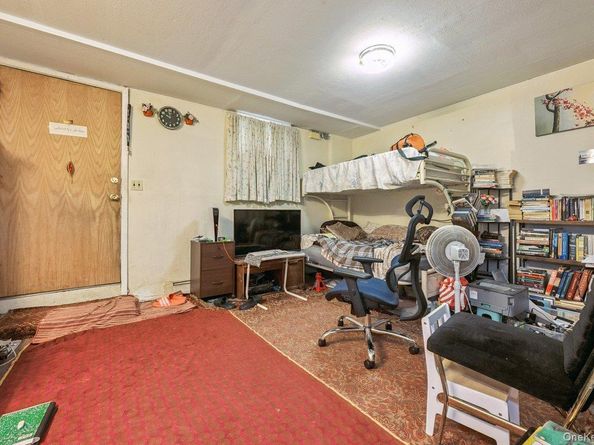 8948 Pontiac Street, Jamaica NY 11427