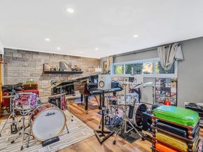 16 Dexter Lane, Kings Park NY 11754