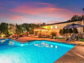 16 Dexter Lane, Kings Park NY 11754