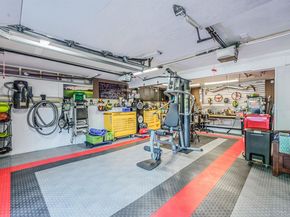 16 Dexter Lane, Kings Park NY 11754