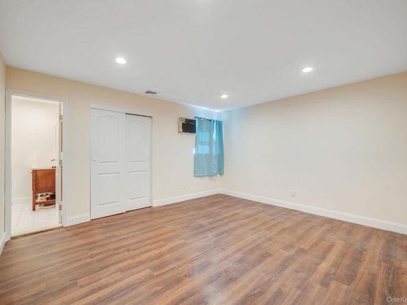 64 Ridgedale Avenue, Farmingville NY 11738