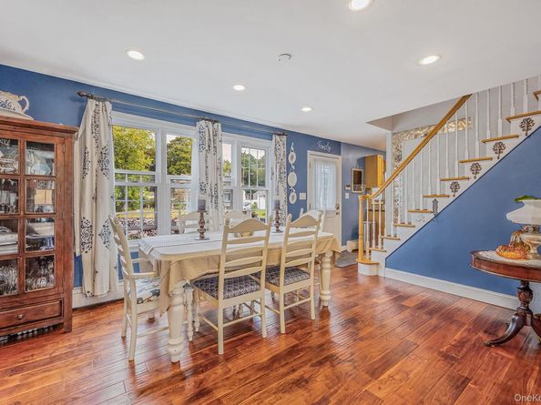 63 Sherwood Drive, East Islip NY 11730