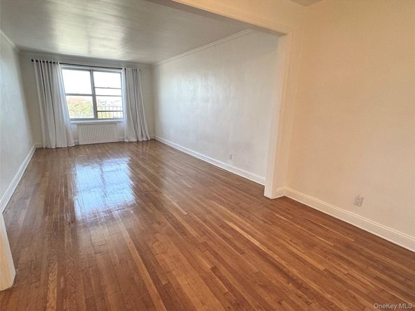 12116 Ocean Promenade 4L, Rockaway Park NY 11694