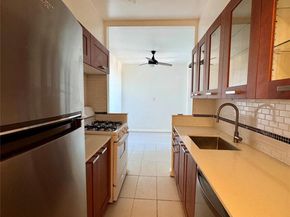 12116 Ocean Promenade 4L, Rockaway Park NY 11694