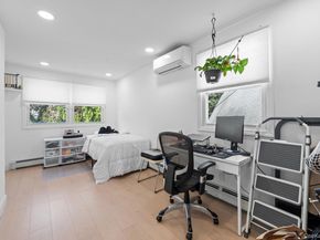 265-08 E Williston Avenue, Floral Park NY 11001