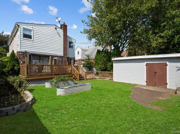 265-08 E Williston Avenue, Floral Park NY 11001