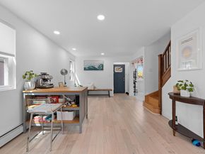 265-08 E Williston Avenue, Floral Park NY 11001