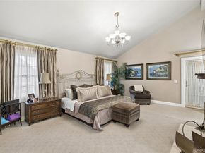 39 Cherry Lane, Syosset NY 11791