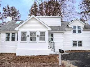 221 Locust Road, Yorktown Heights NY 10598