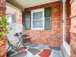 66 Robins Crescent 66, New Rochelle NY 10801